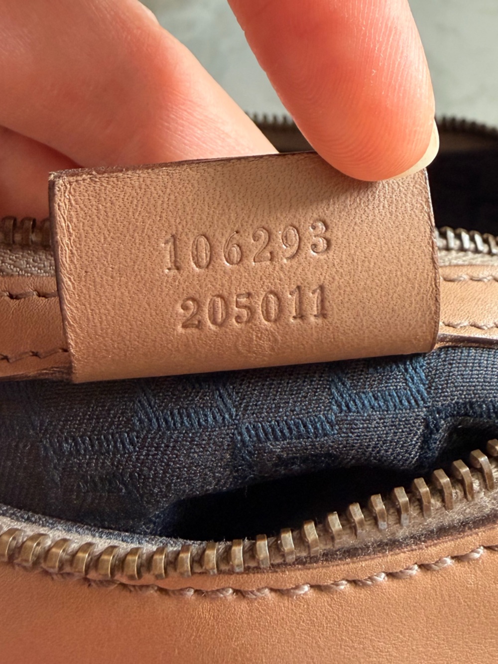Gucci Leather Hobo Bag - Picture 13 of 13